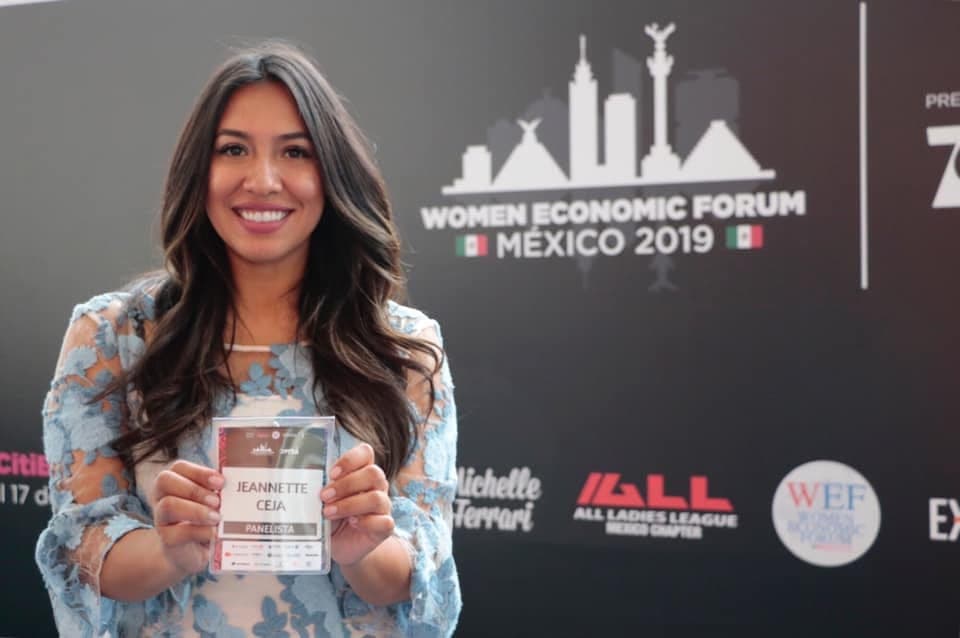 Jeannette Ceja hablando en México