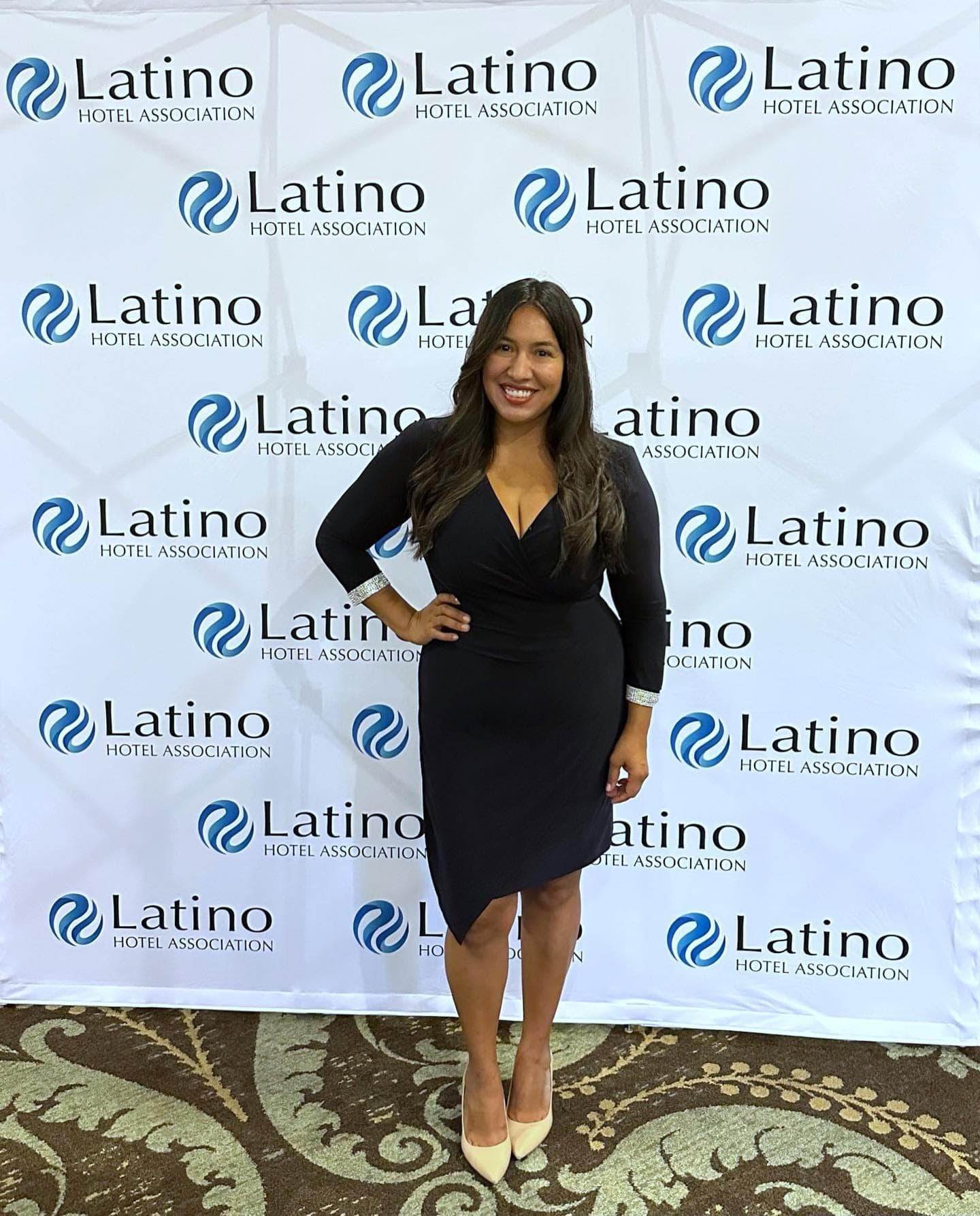 Jeannette Ceja en el congreso de la Latino Hotel Association